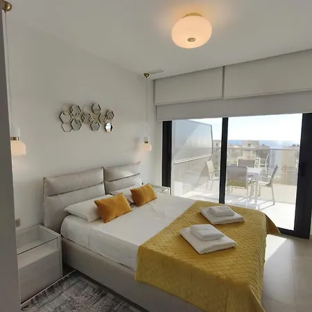 Sunset Cliffs Luxury *