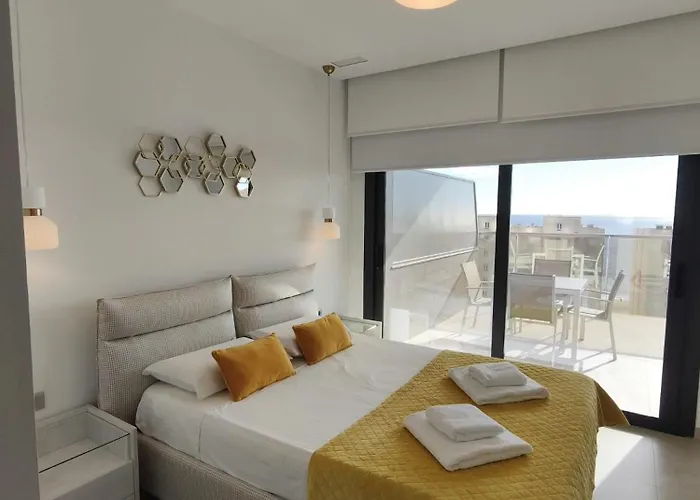 Sunset Cliffs Luxury *