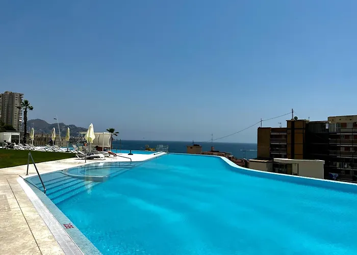 Sunset Cliffs Luxury Apartment *