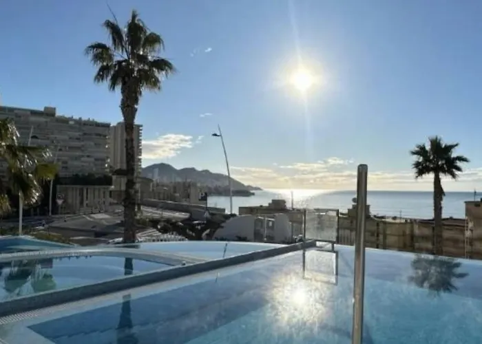 Sunset Cliffs Luxury Apartment